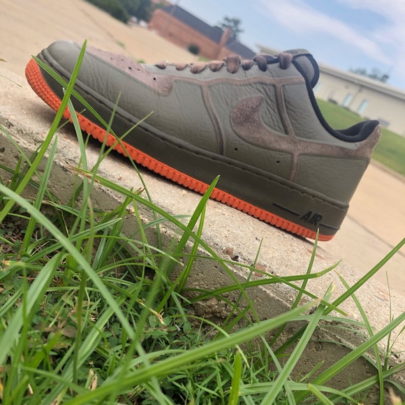 Nike Air Force 1 Low Premium Skive Medium Olive 8 - Picture 2 of 6